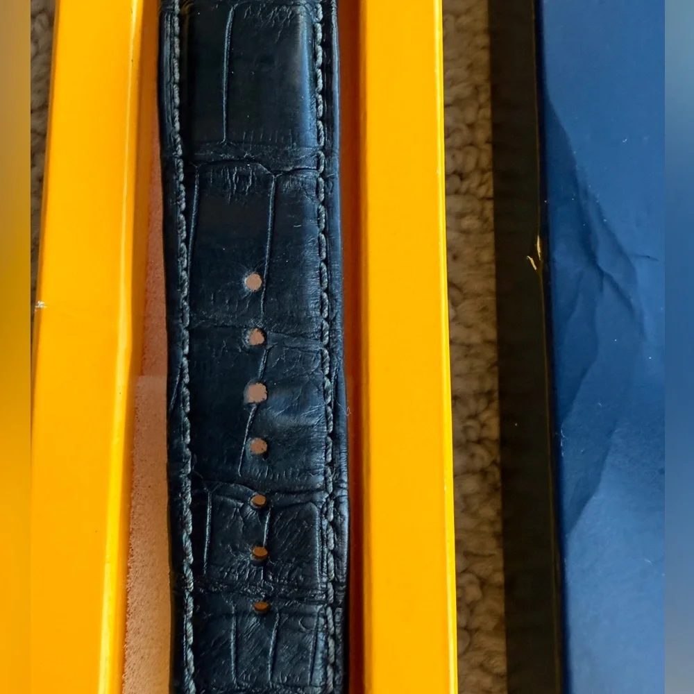 BLACK ALLIGATOR LEATHER STRAP - - Picture 7 of 8